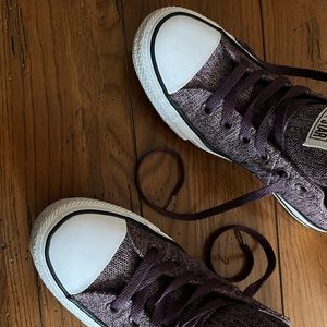 🍂Converse sneakers
